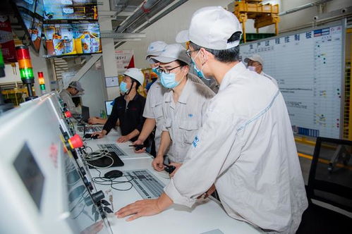 探訪智造新標桿 走進紅旗新工廠，揭秘民族品牌技術躍遷